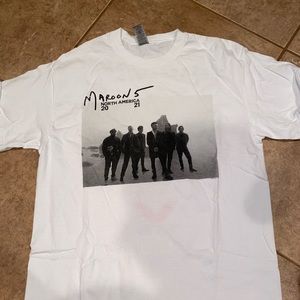 Maroon 5 concert tour 2021 shirt white Adam Levine music artist